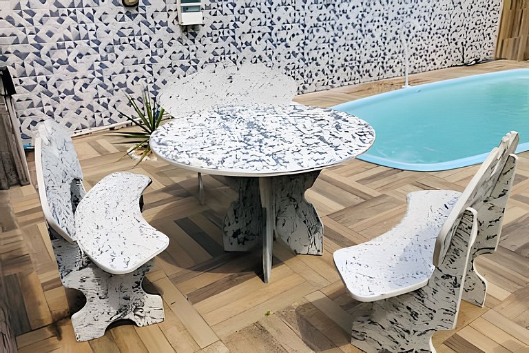 Summer house perto da praia e do comércio local