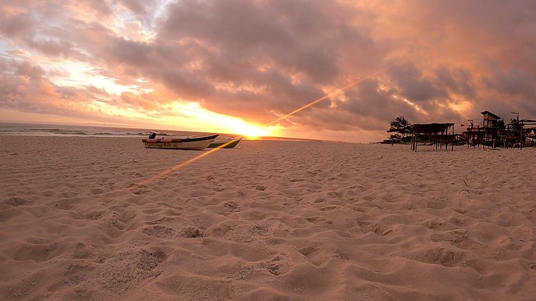Casa Beira-Mar a poucos passos do paraíso